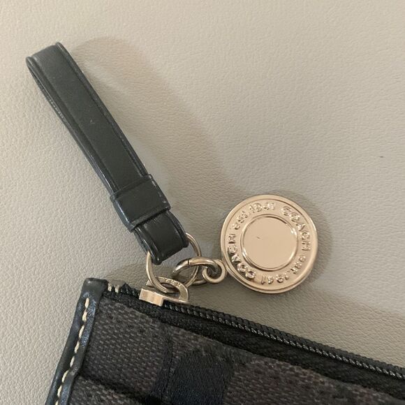 COACH Black Card Case Keychain - Picture 2 of 7